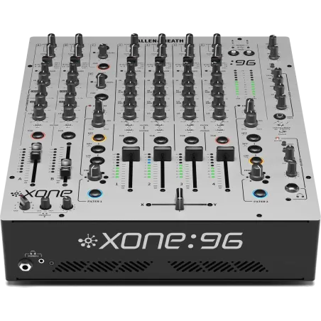 ALLEN & HEATH - DAH XONE-96
Consoles Club - 6+2 voies stéréo, double carte son