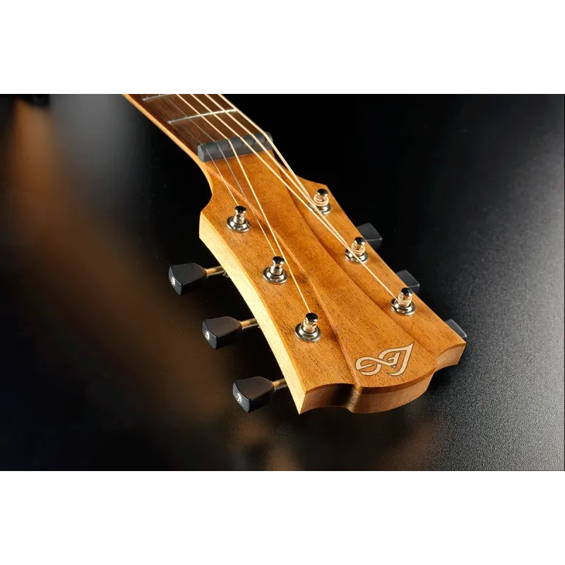 Guitare Folk Lâg Acoustique T70DC-NAT
