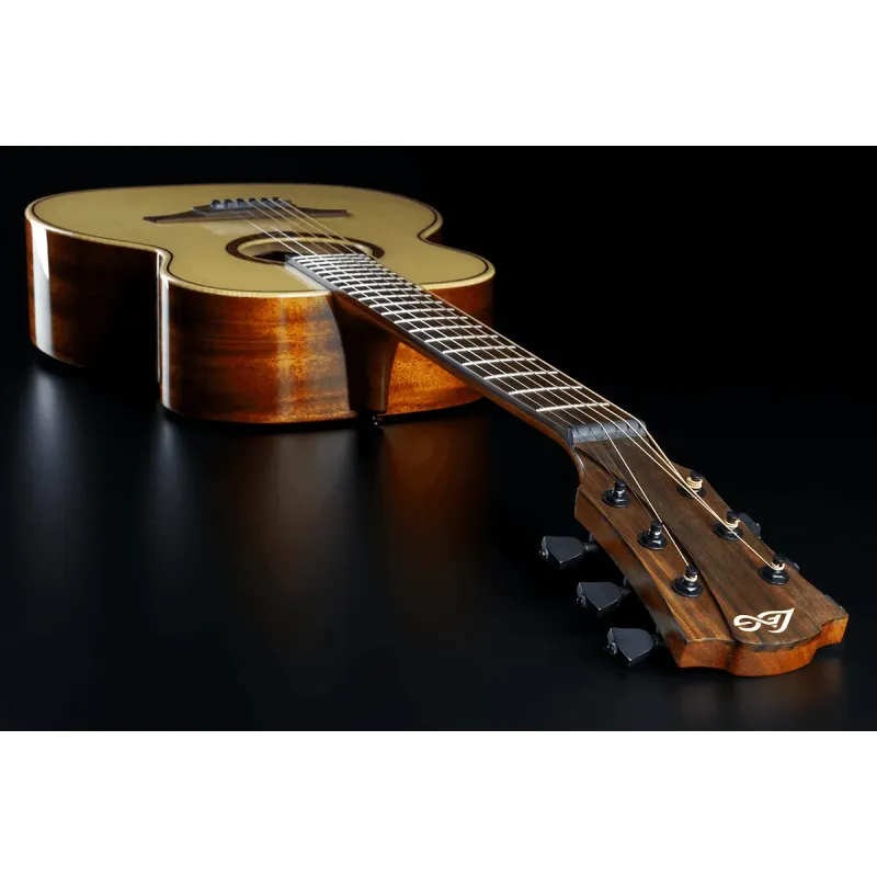 Guitare Folk Lâg Acoustique TRAVEL-SP