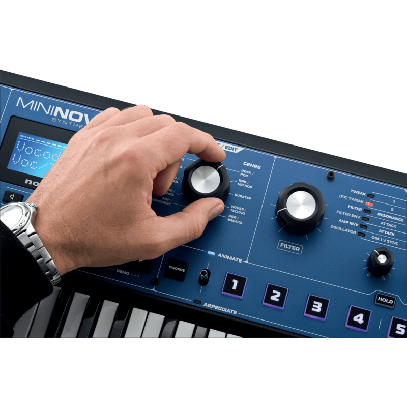 Synthétiseurs Novation MININOVA
